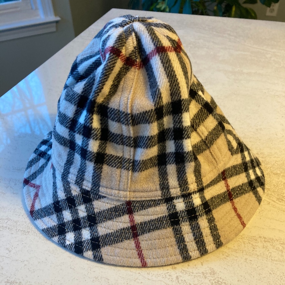 Burberry Bucket Hat, Wool, Size M